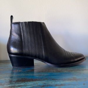 Botkier Western Black Leather Ankle Boots Size 7.5